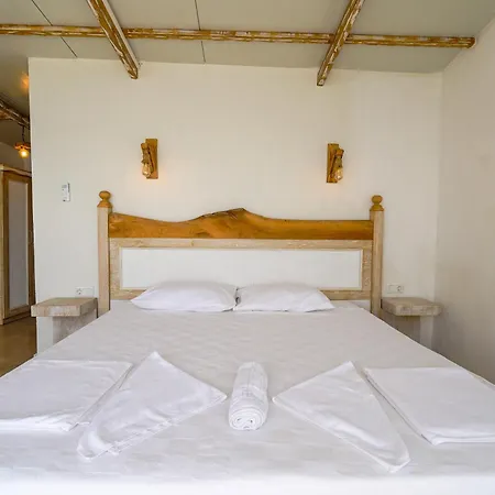 Mojo Sunset Boutique Hotel-2